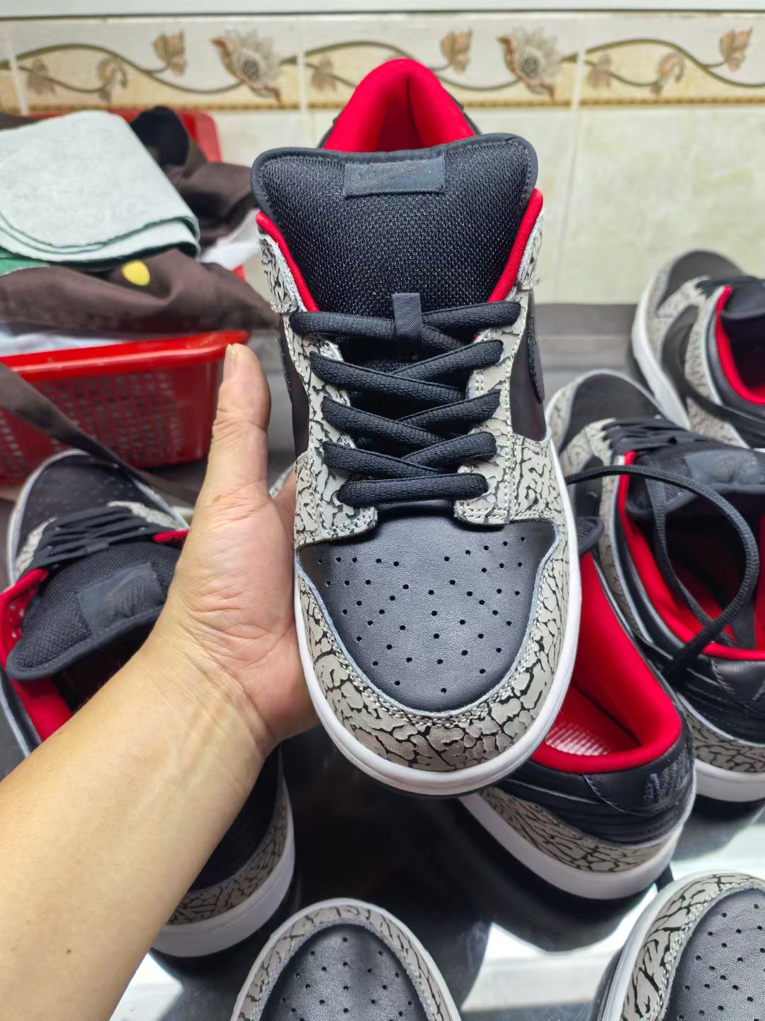 independent batch-Supreme × Dunk SB Black cement