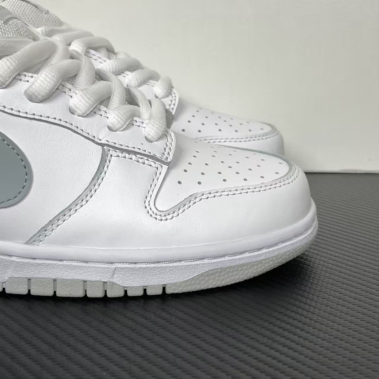 M Batch-Nike Dunk SB × Supreme