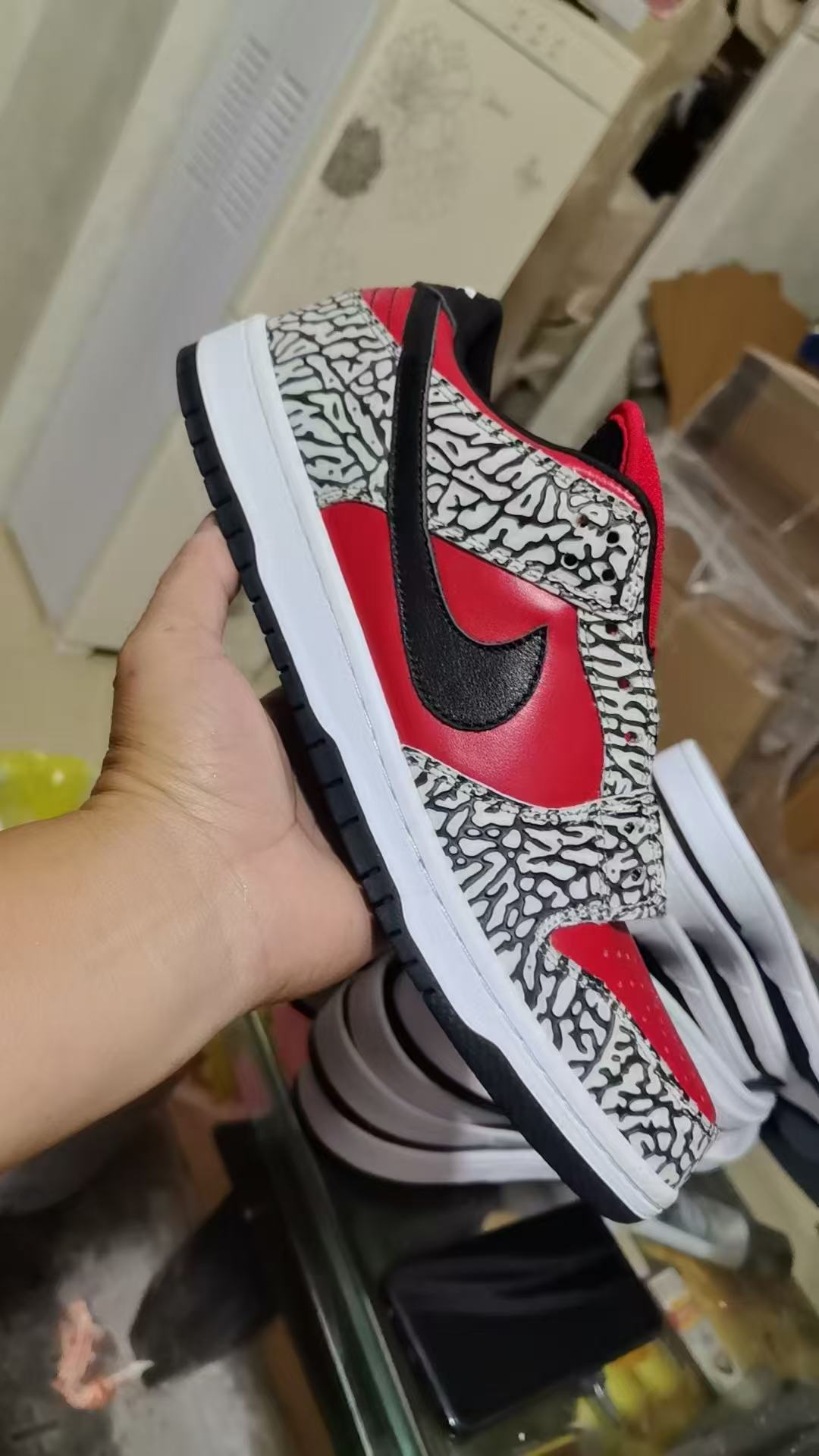 (Available for pre-order)independent batch-Supreme × Dunk SB Red cement