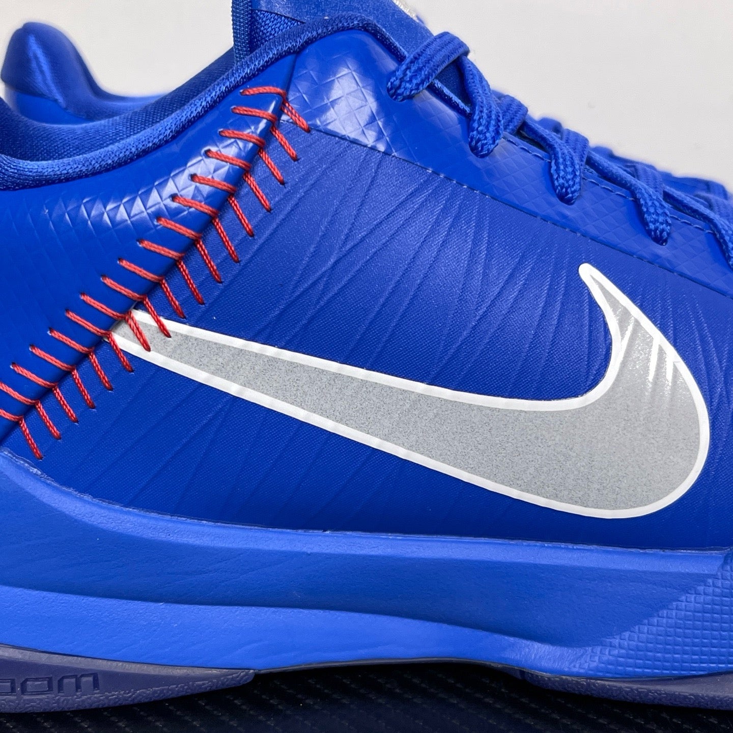 GX Batch-Kobe 5 Protro “Dodgers”
