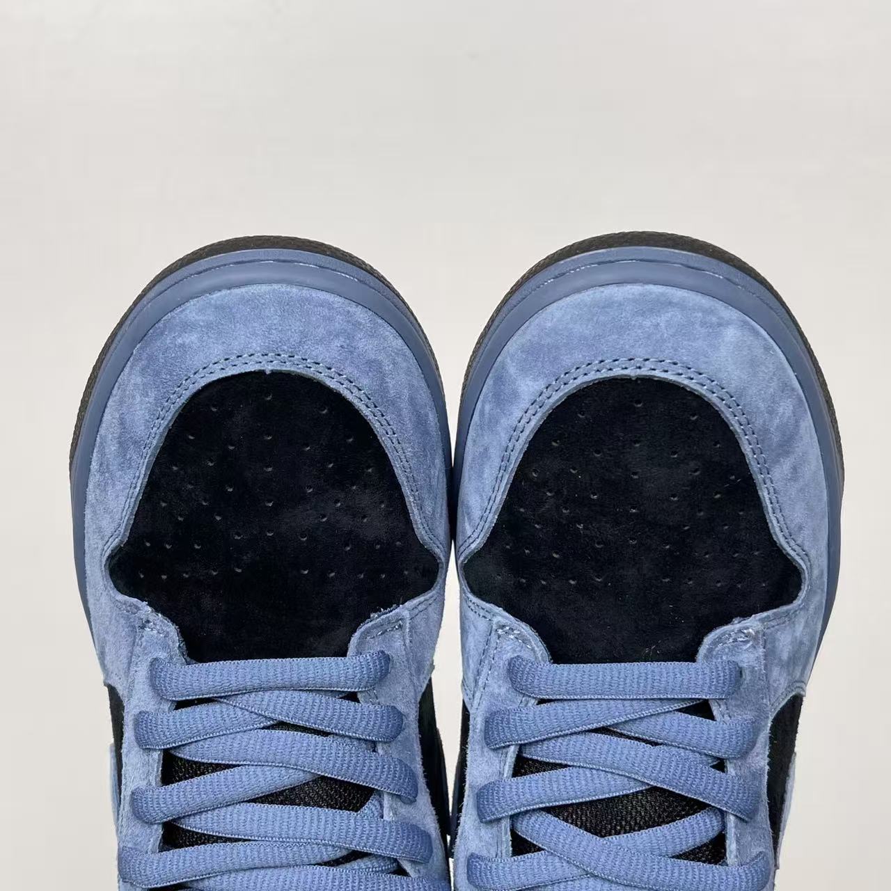 M Batch-Nike Dunk SB × Supreme