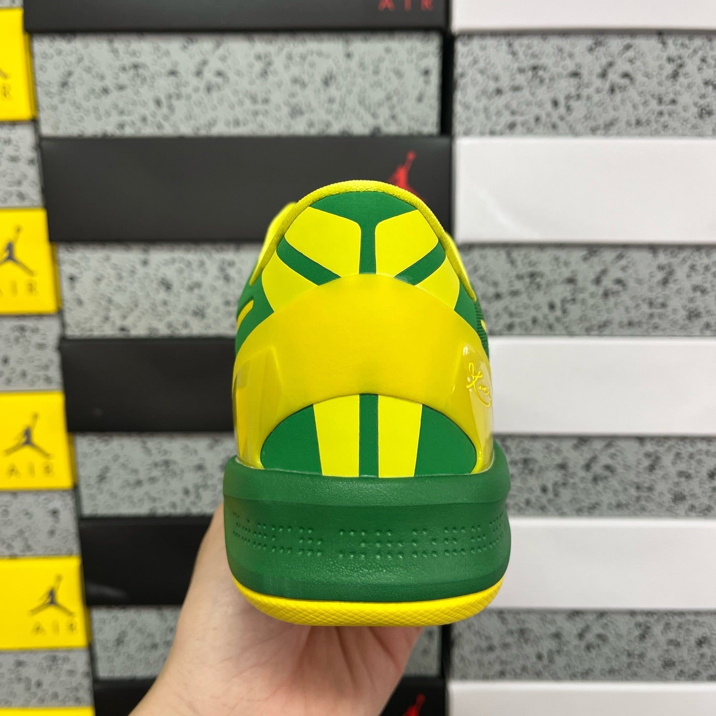 GX Batch-Kobe 8“OREGON DUCKS”