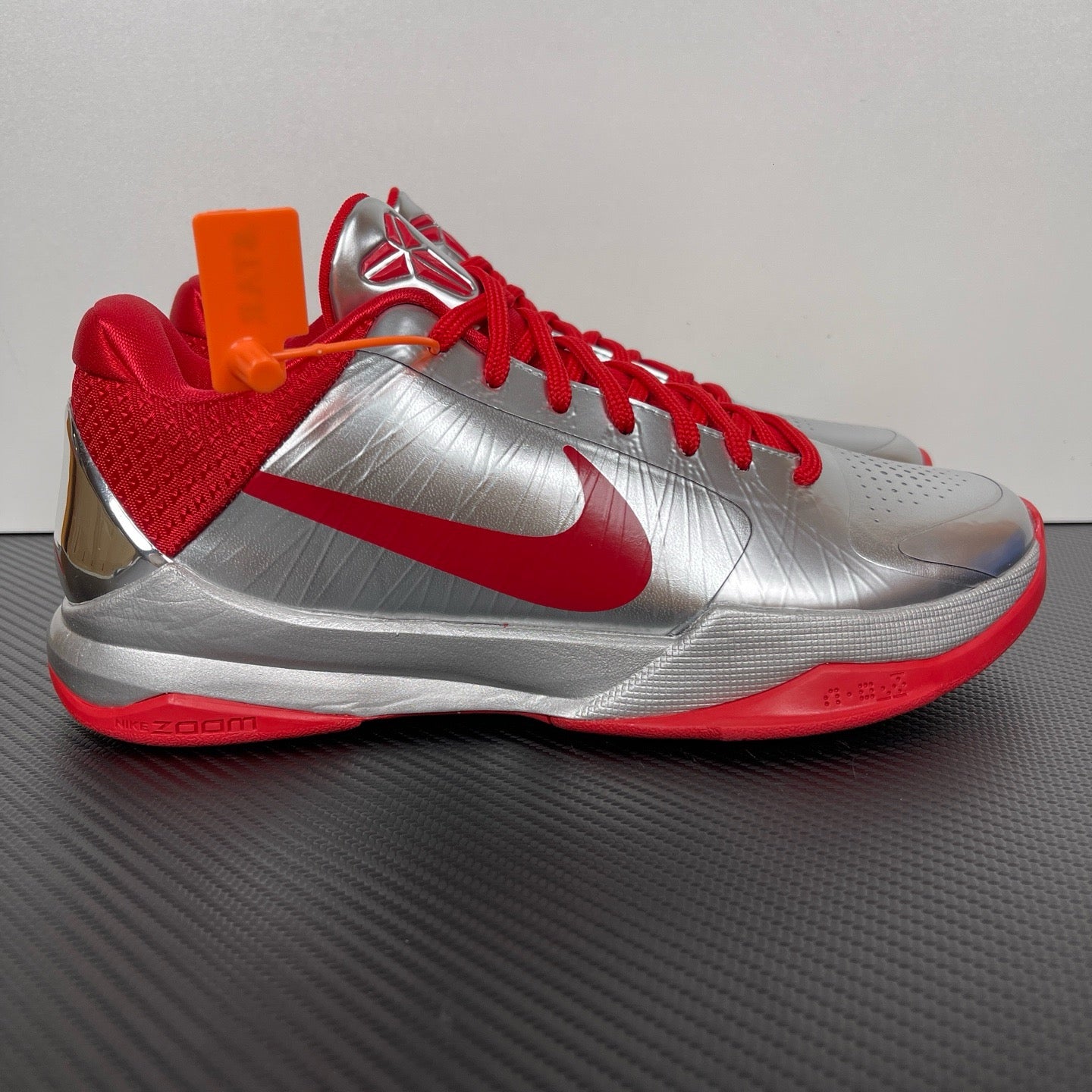 Star Batch-Caitlin Clark × Kobe 5 Zoom Protro