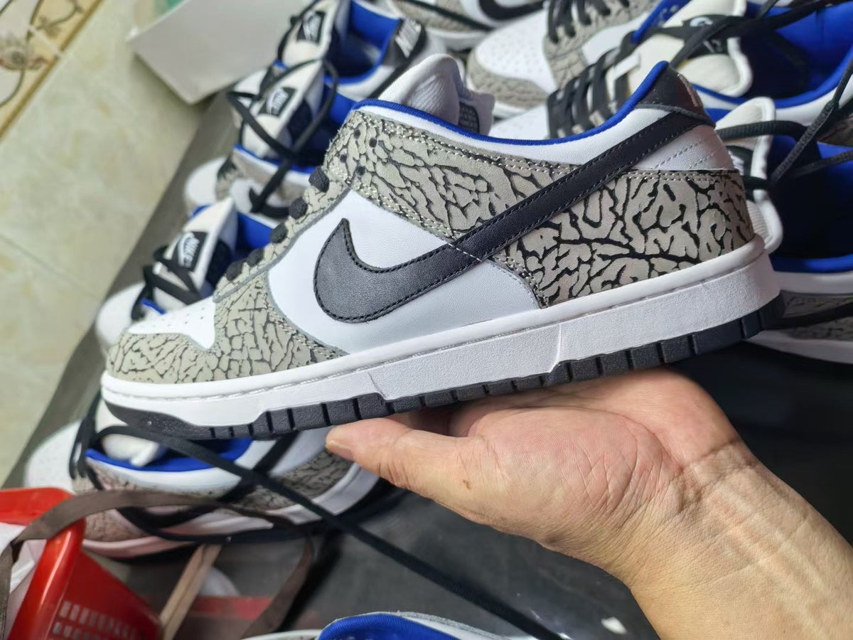 independent batch-Supreme × Dunk SB White cement