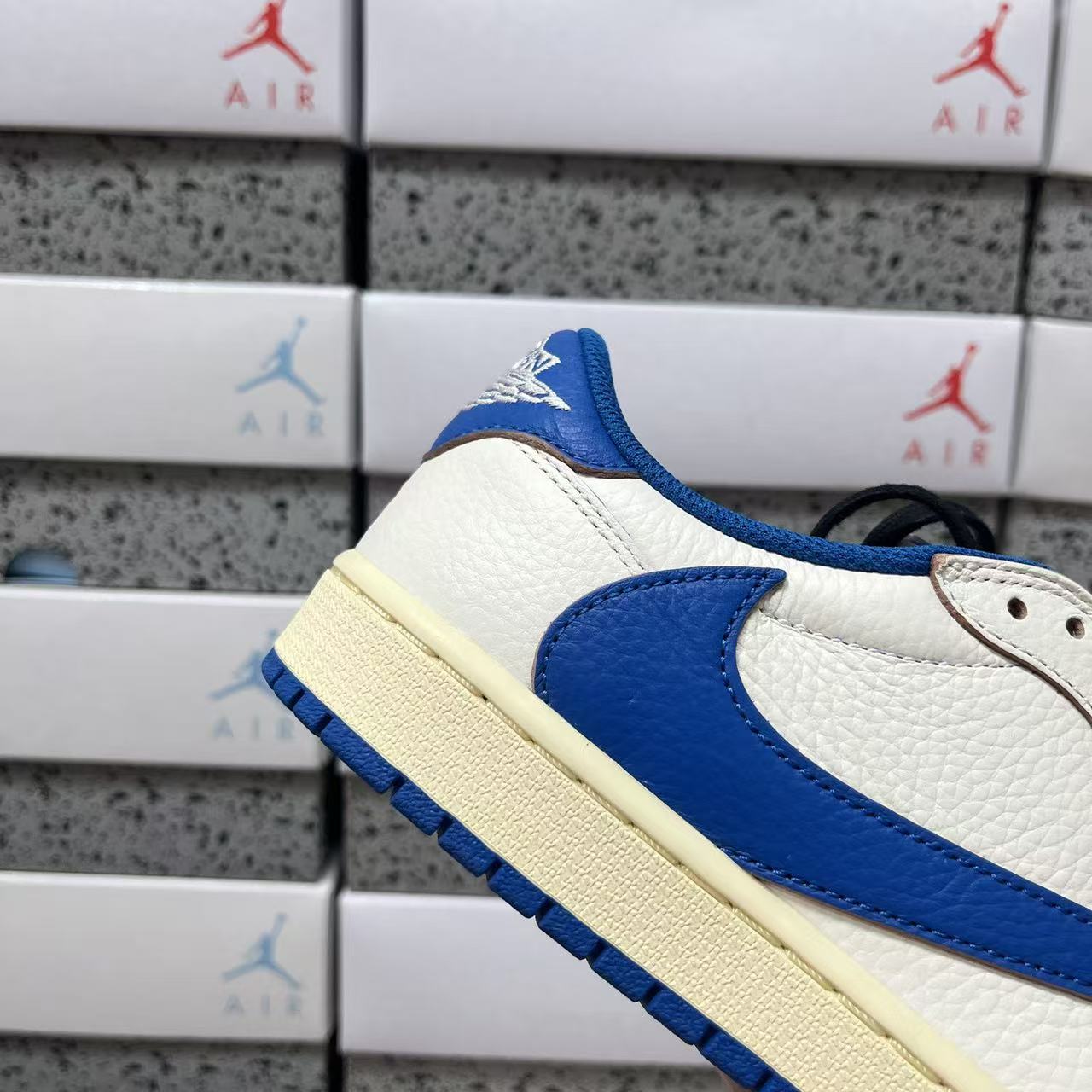 PK Batch-Travis Scott Air Jordan 1 “ Fragments” 2.0