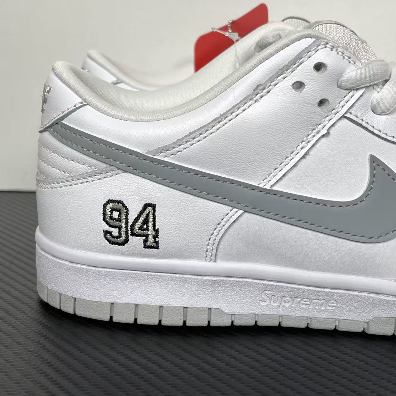 M Batch-Nike Dunk SB × Supreme