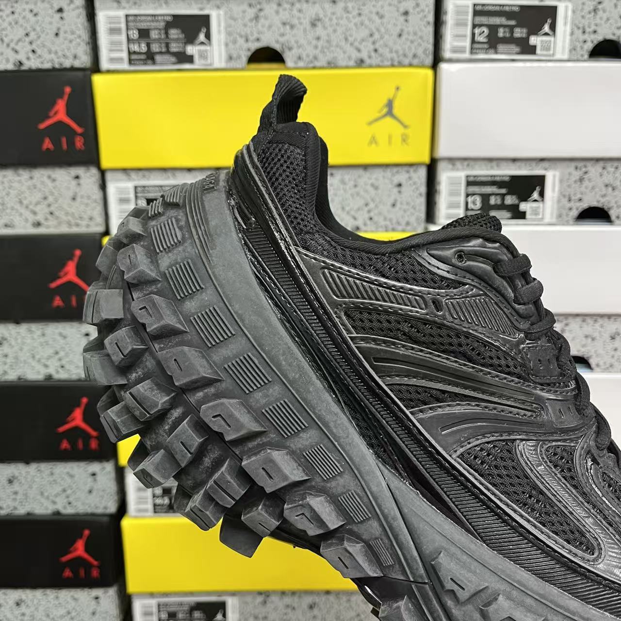 XA Batch-Balenciaga Defender Rubber Platform