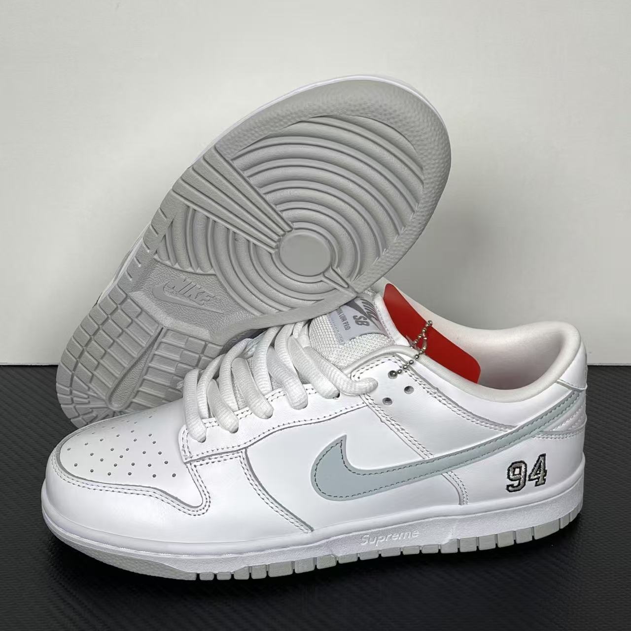 M Batch-Nike Dunk SB × Supreme