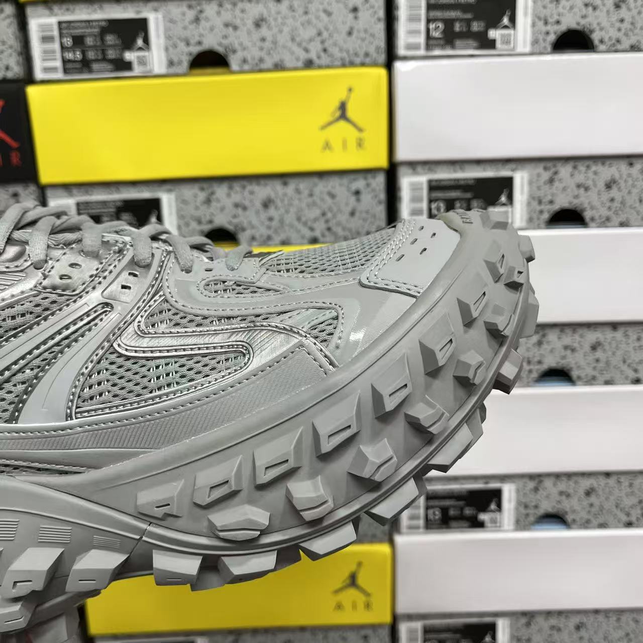 XA Batch-Balenciaga Defender Rubber Platform