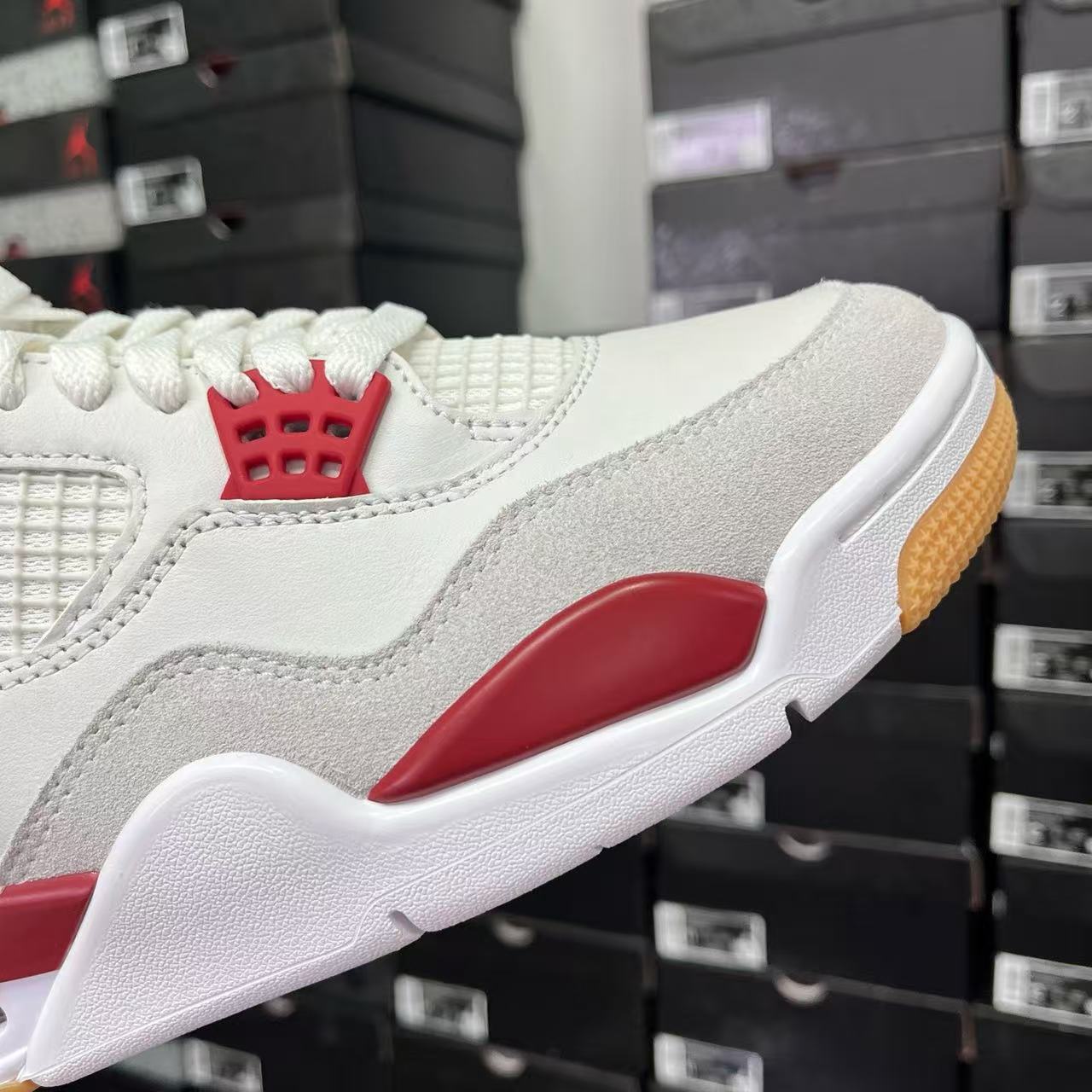 GX Batch-Nike SB × Air Jordan 4 “Varsity Red”