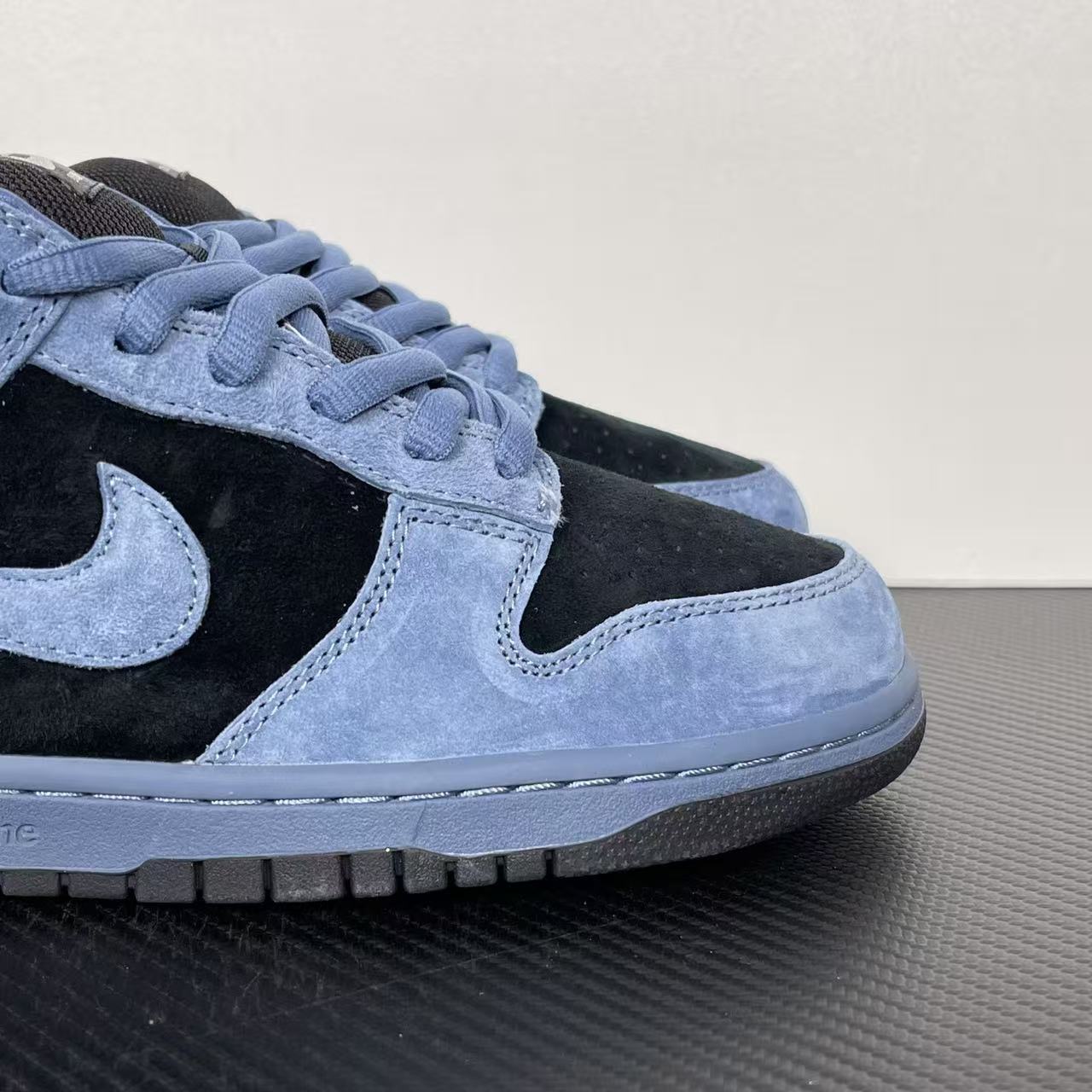 M Batch-Nike Dunk SB × Supreme