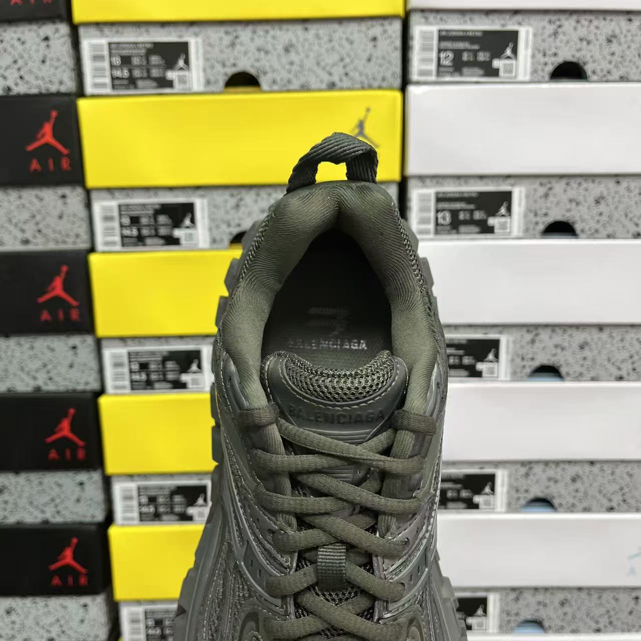 XA Batch-Balenciaga Defender Rubber Platform