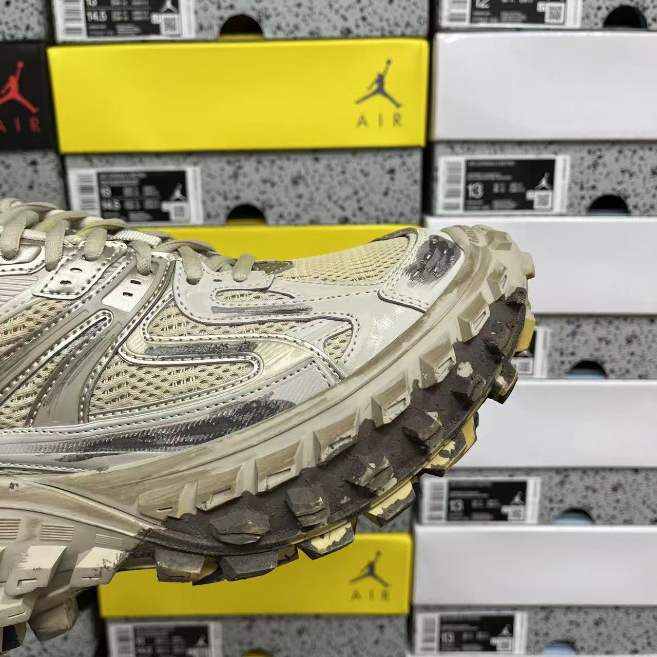 XA Batch-Balenciaga Defender Rubber Platform