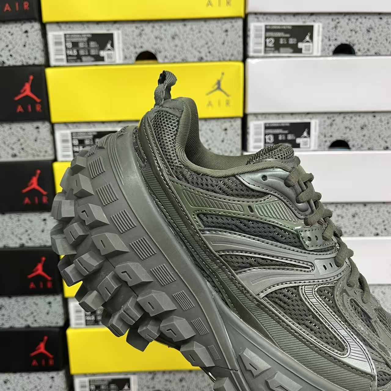 XA Batch-Balenciaga Defender Rubber Platform