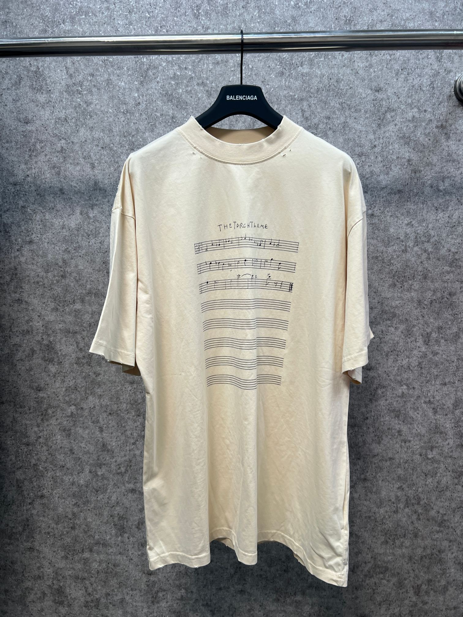 Balenciaga T-shirt NO.6