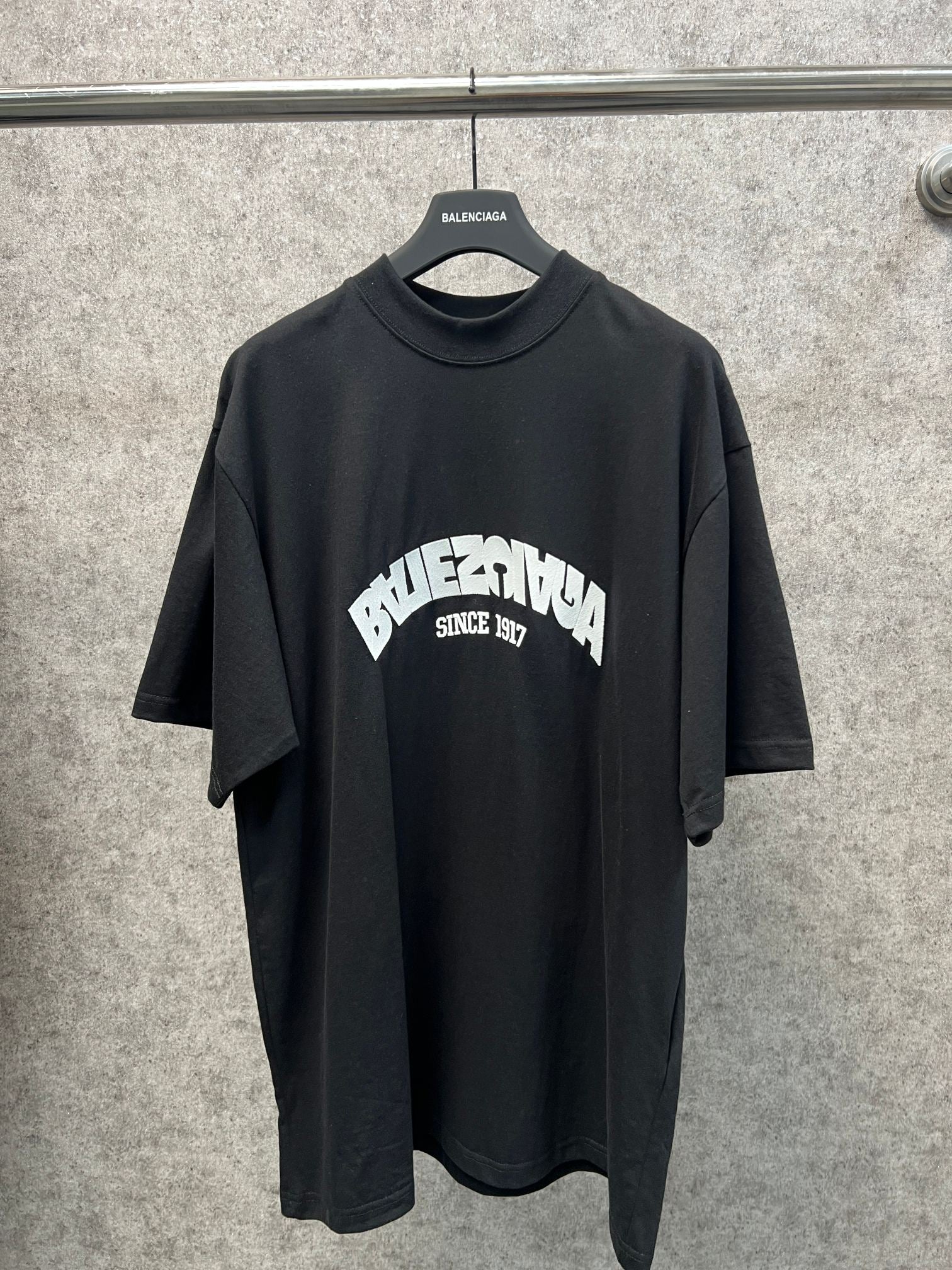 Balenciaga T-shirt NO.6