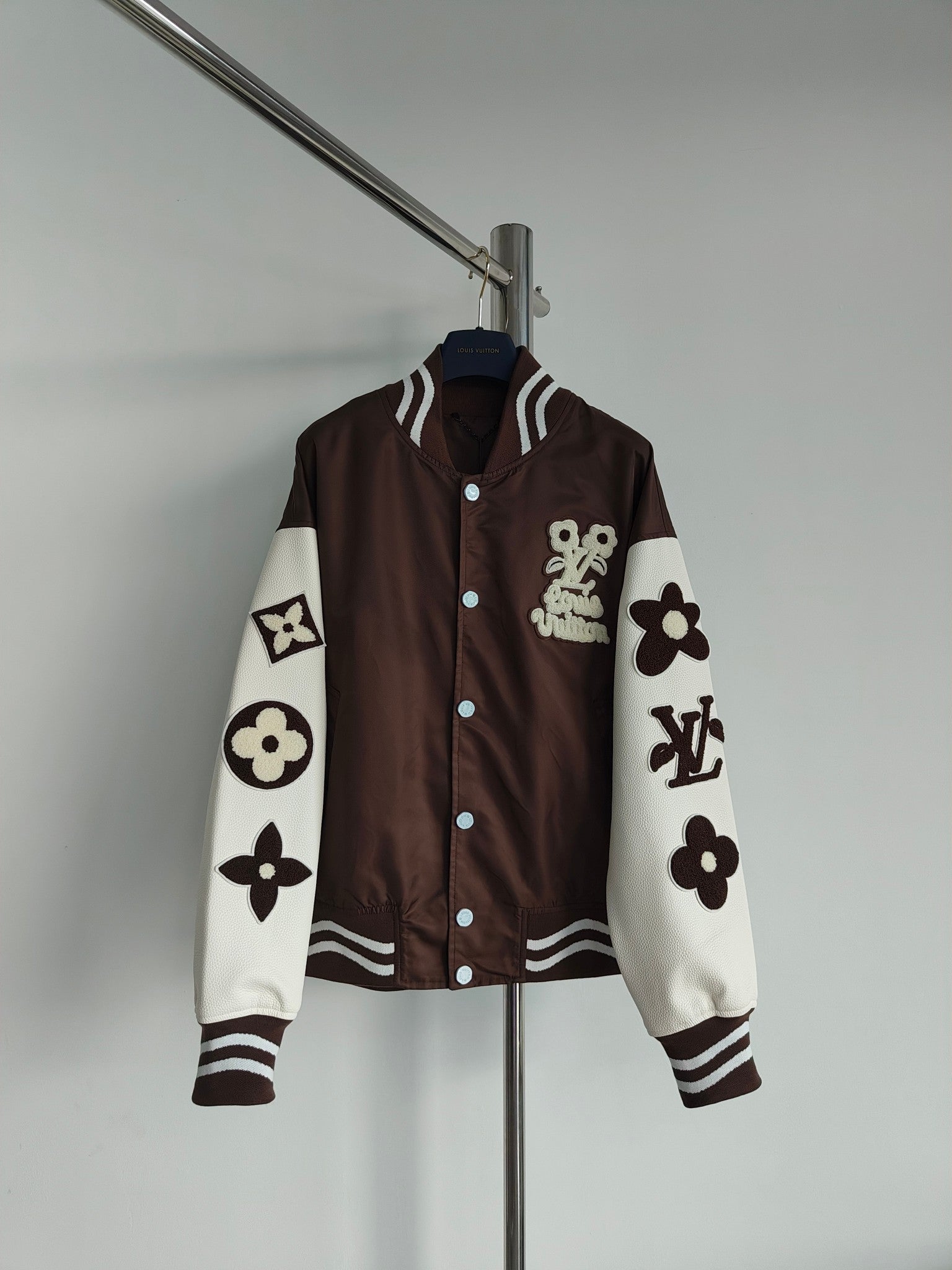 Louis Vuitton Coats & Jackets NO.5