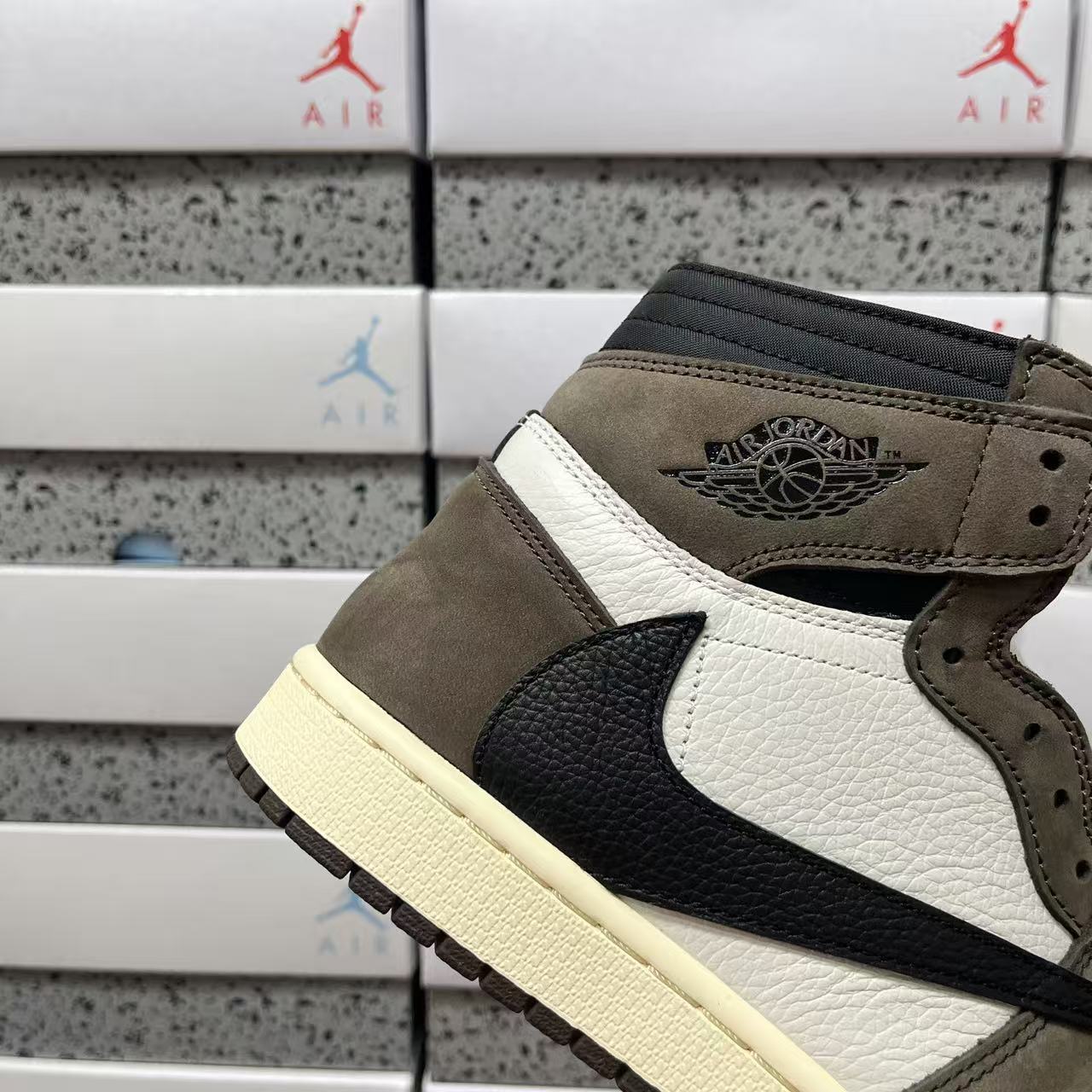 PK Batch-Air Jordan 1 × Travis Scott High “Mocha”