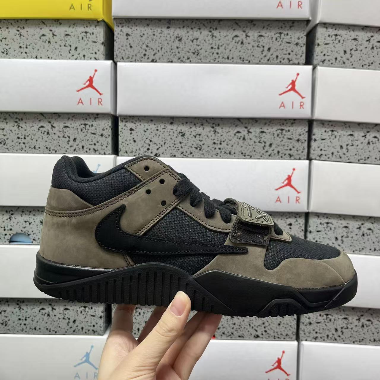 PK Batch-Travis Scott × Jordan Jumpman Jack “Mocha”
