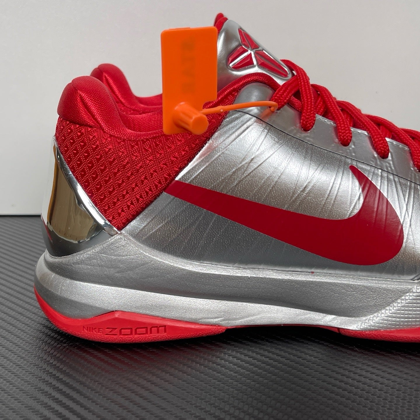 Star Batch-Caitlin Clark × Kobe 5 Zoom Protro