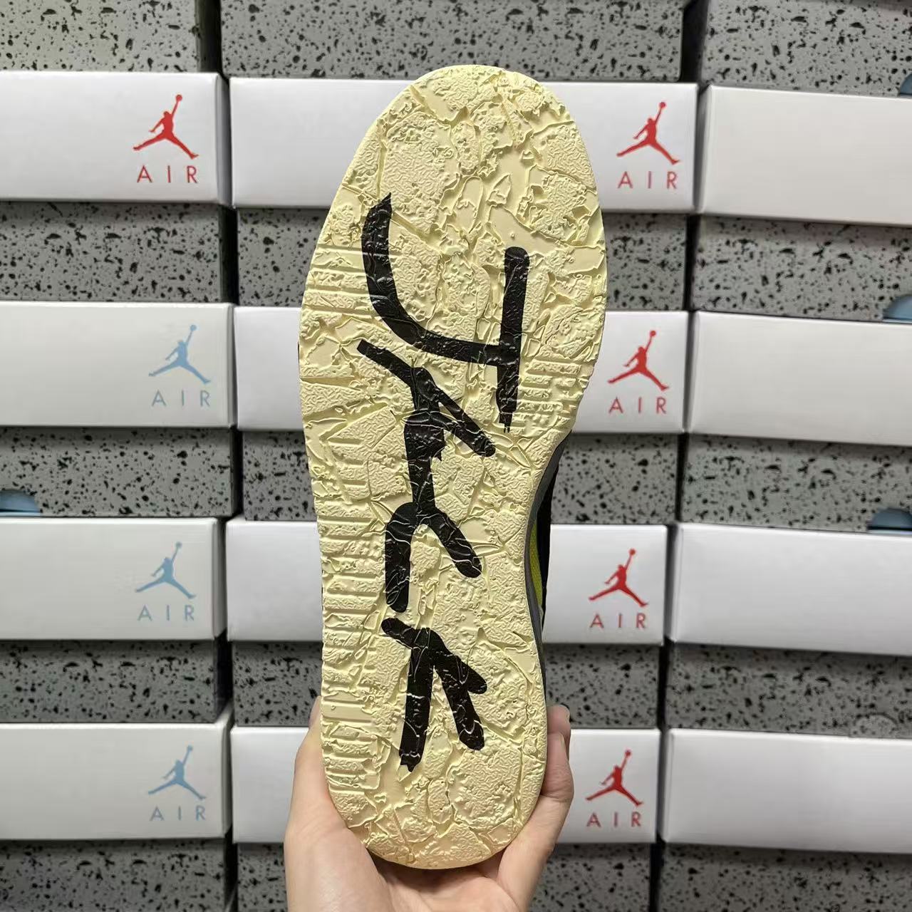 PK Batch-Travis Scott × Jordan Jumpman Jack “Bright Cactus”