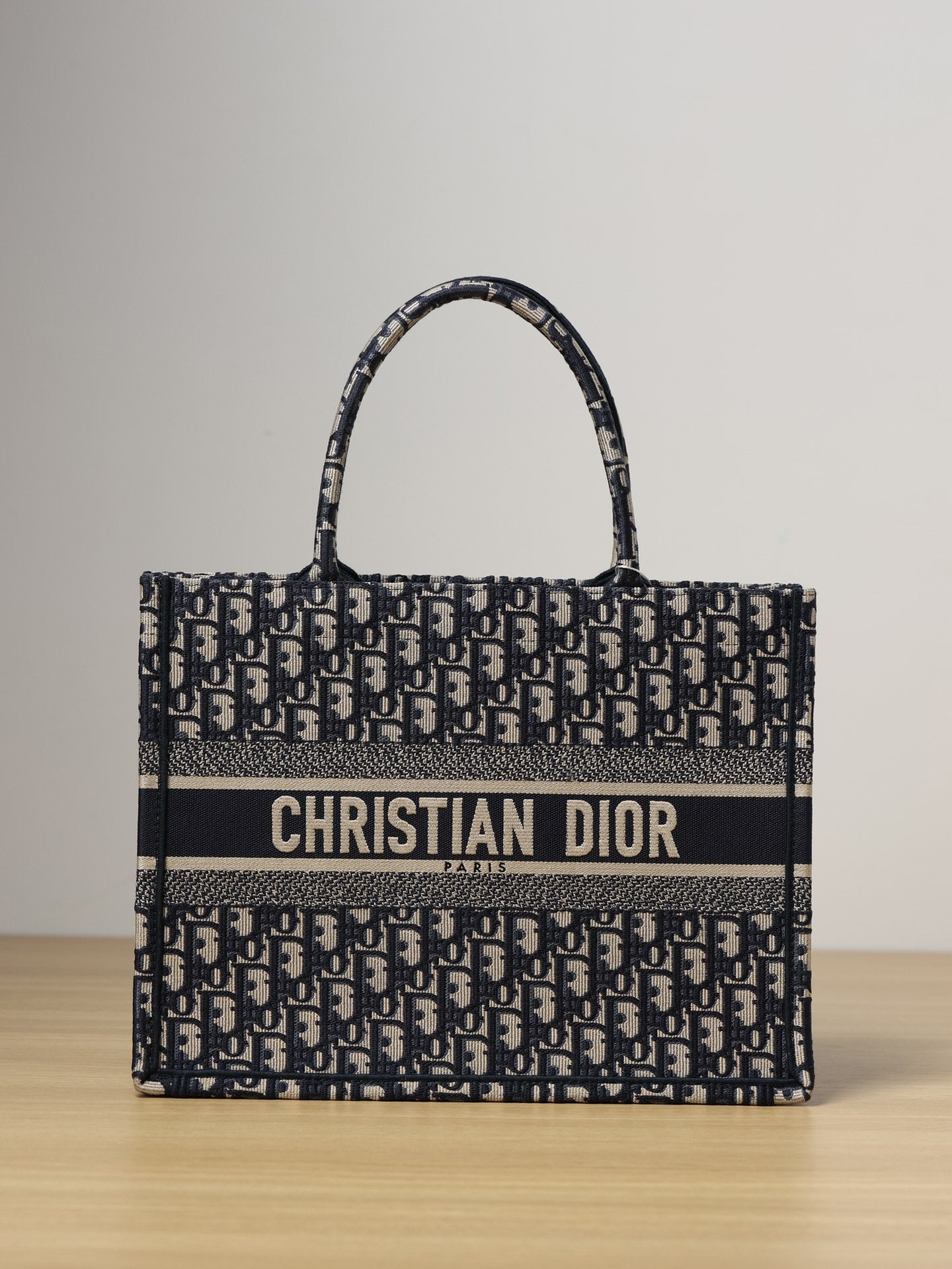 Dior BookTote Tote bag(Medium Size)