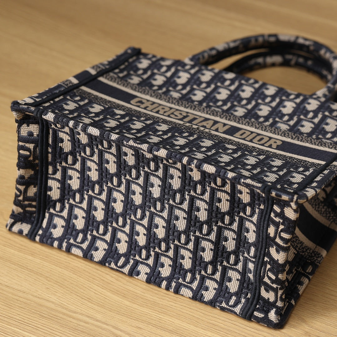 Dior BookTote Tote bag(Small Size)
