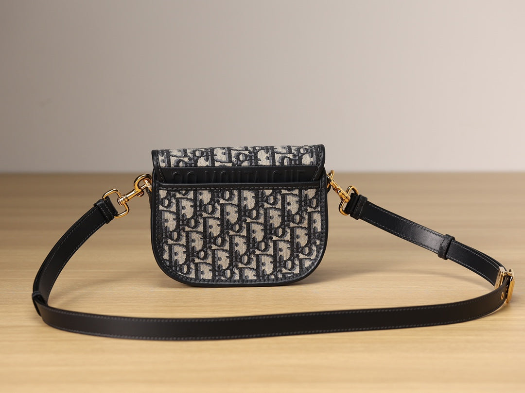 Dior Bobby Crossbody bag(Small Size)