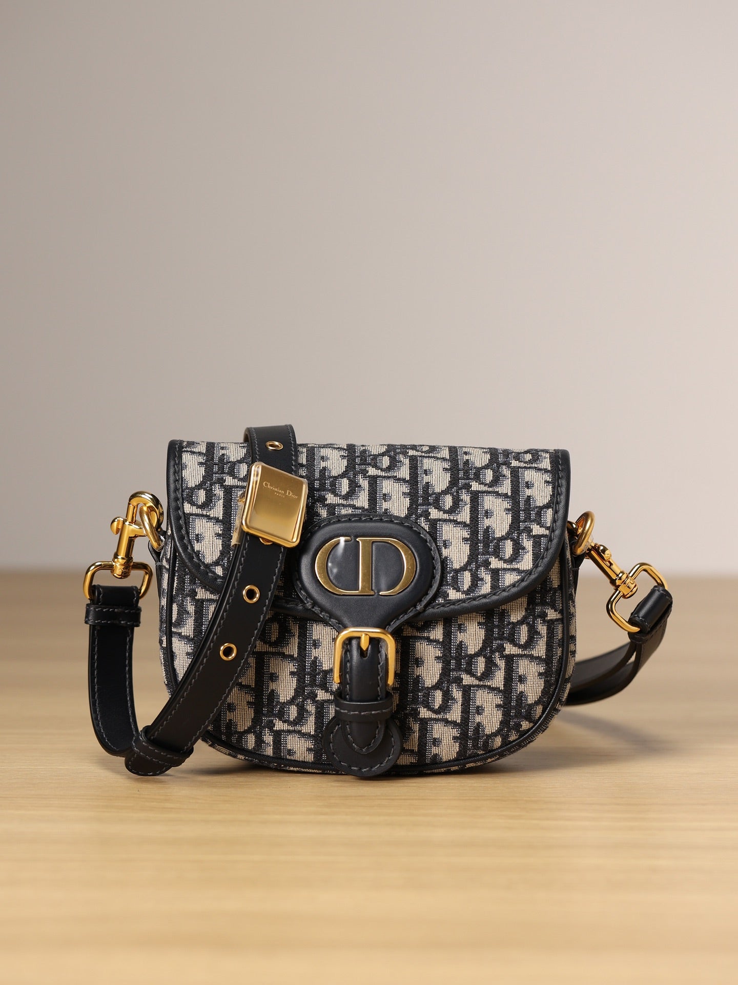 Dior Bobby Crossbody bag(Small Size)