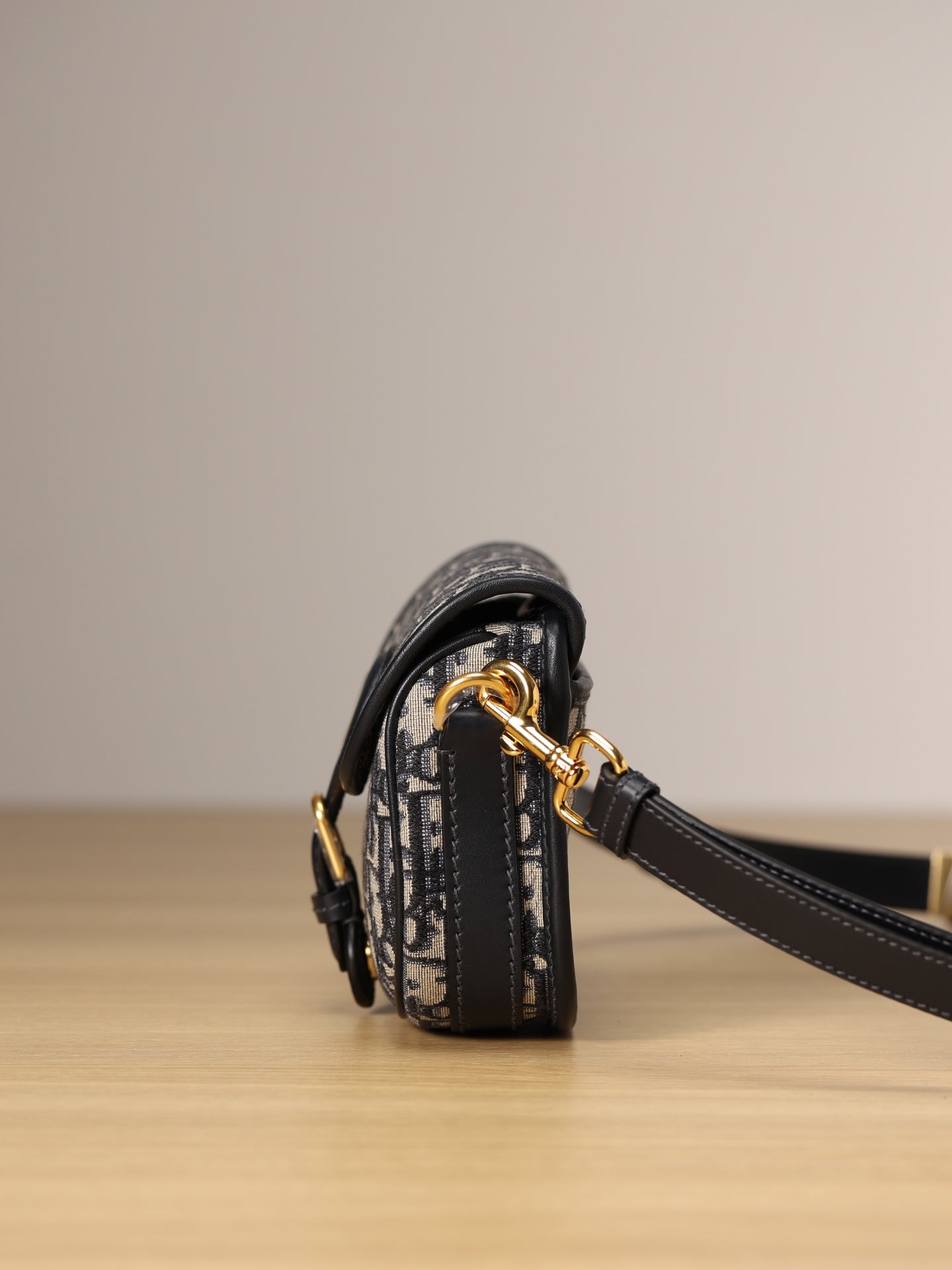 Dior Bobby Crossbody bag(Small Size)