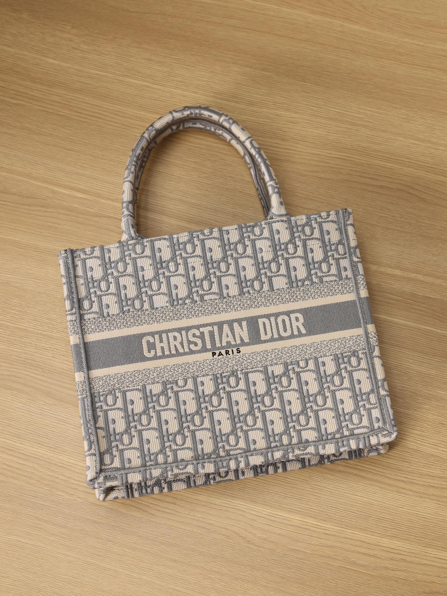 Dior BookTote Tote bag(Small Size)