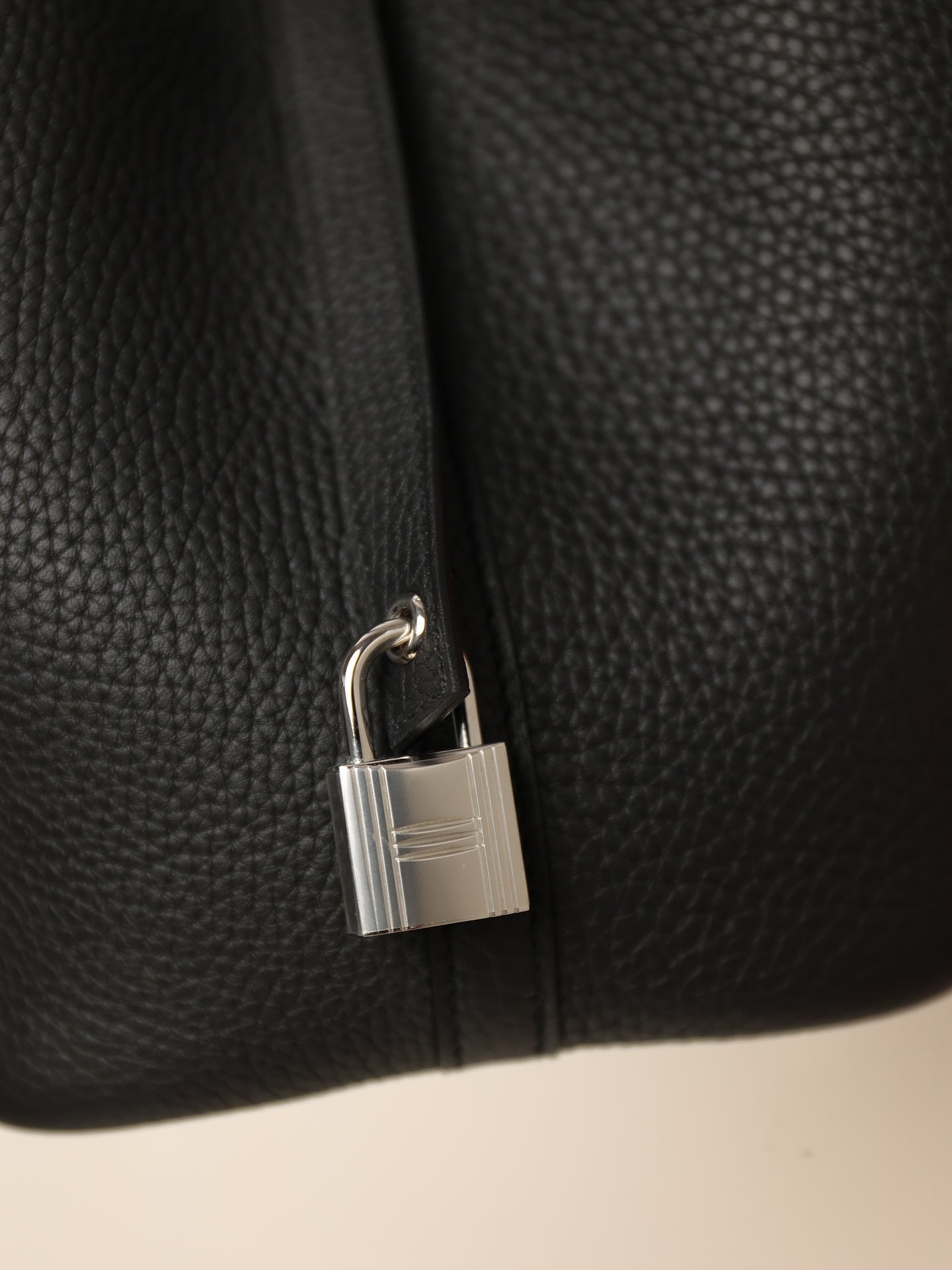 Hermès Picotin Lock 18 Handbag