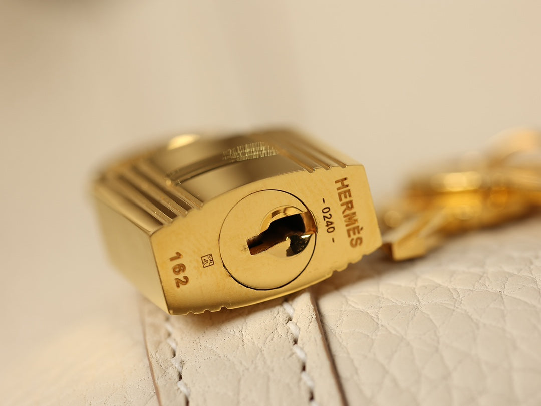 Hermès Picotin Lock 22 Handbag