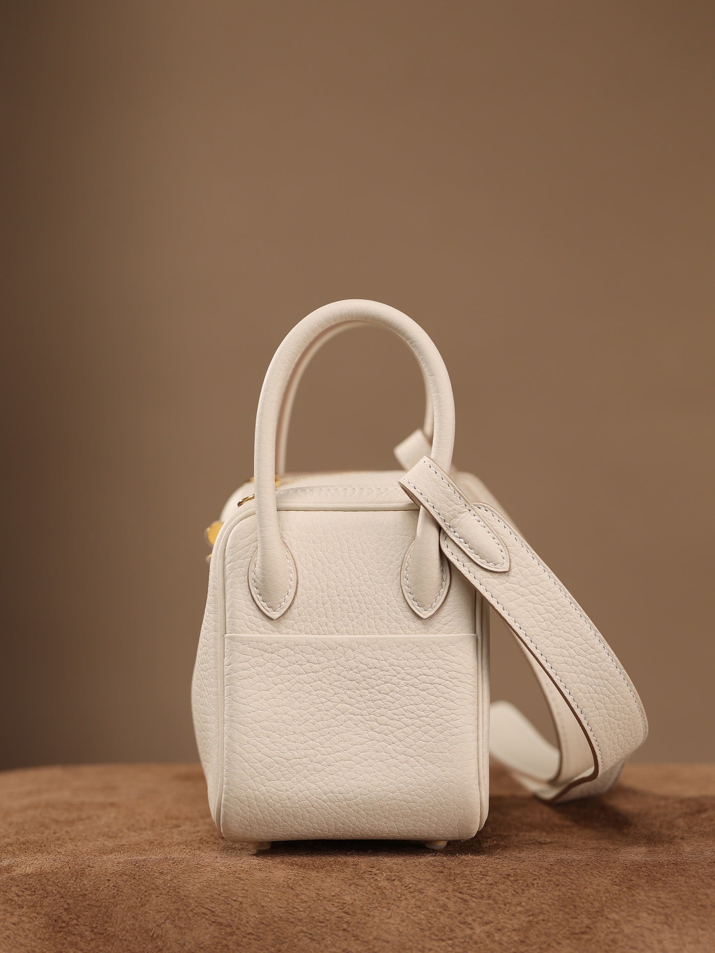 Hermès Lindy Mini 19 Shoulder bag