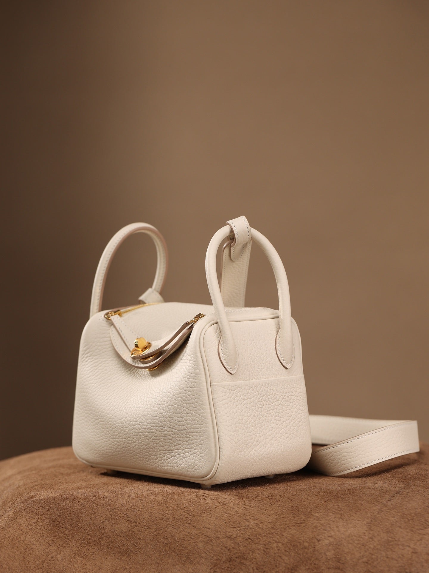 Hermès Lindy Mini 19 Shoulder bag