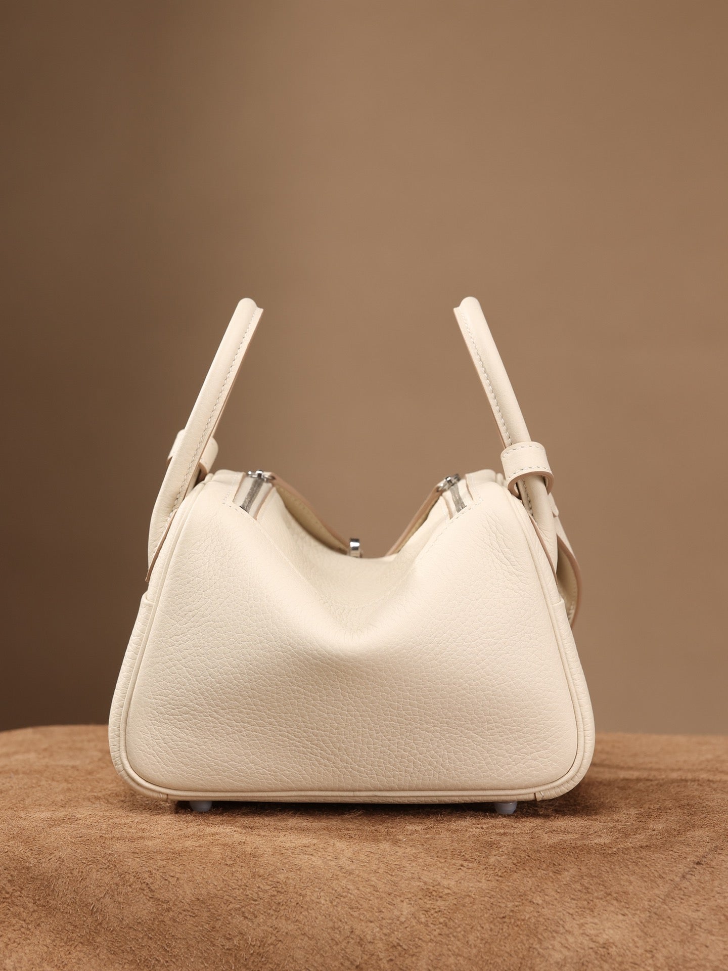 Hermès Lindy Mini 19 Shoulder bag