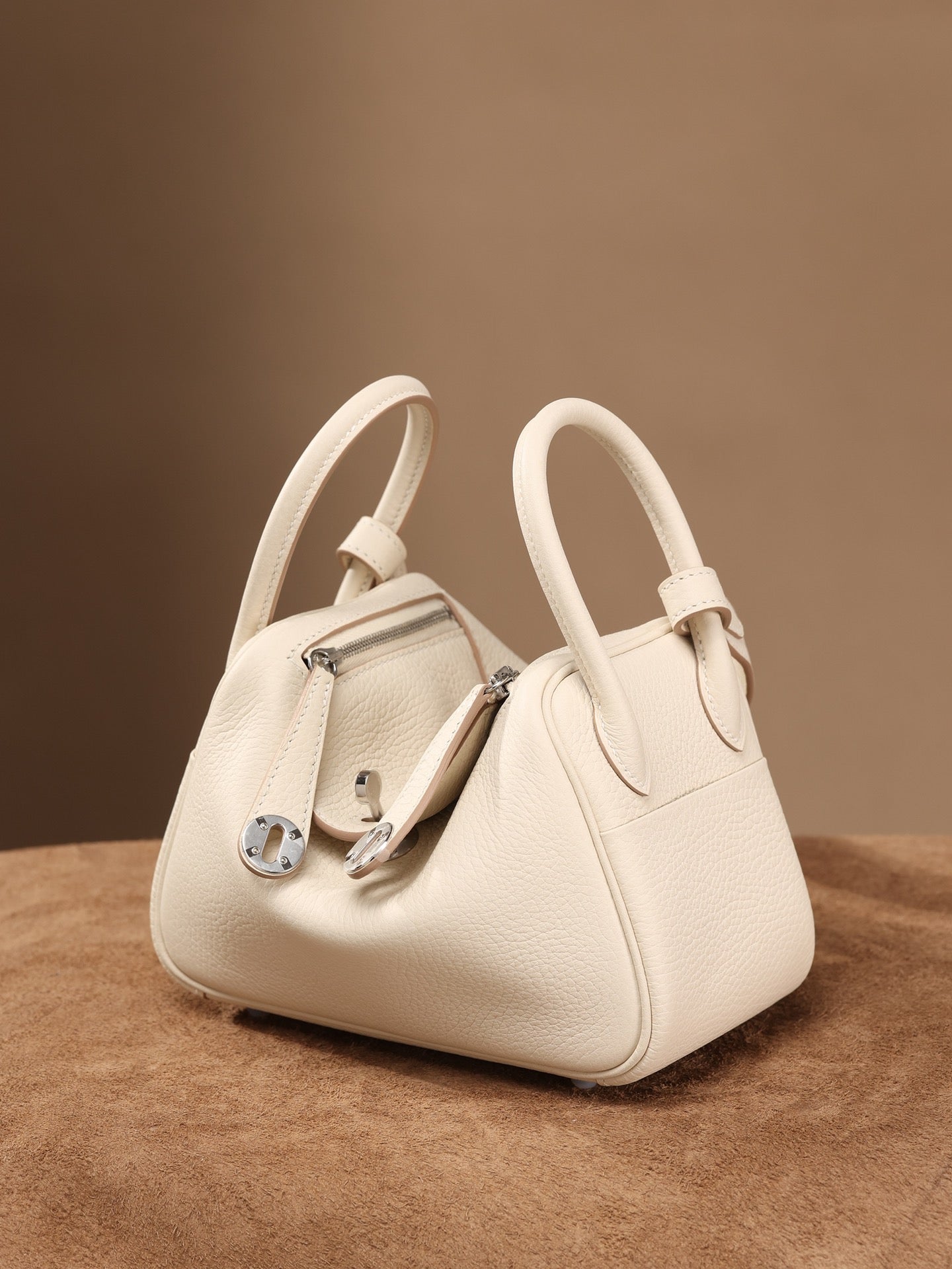 Hermès Lindy Mini 19 Shoulder bag