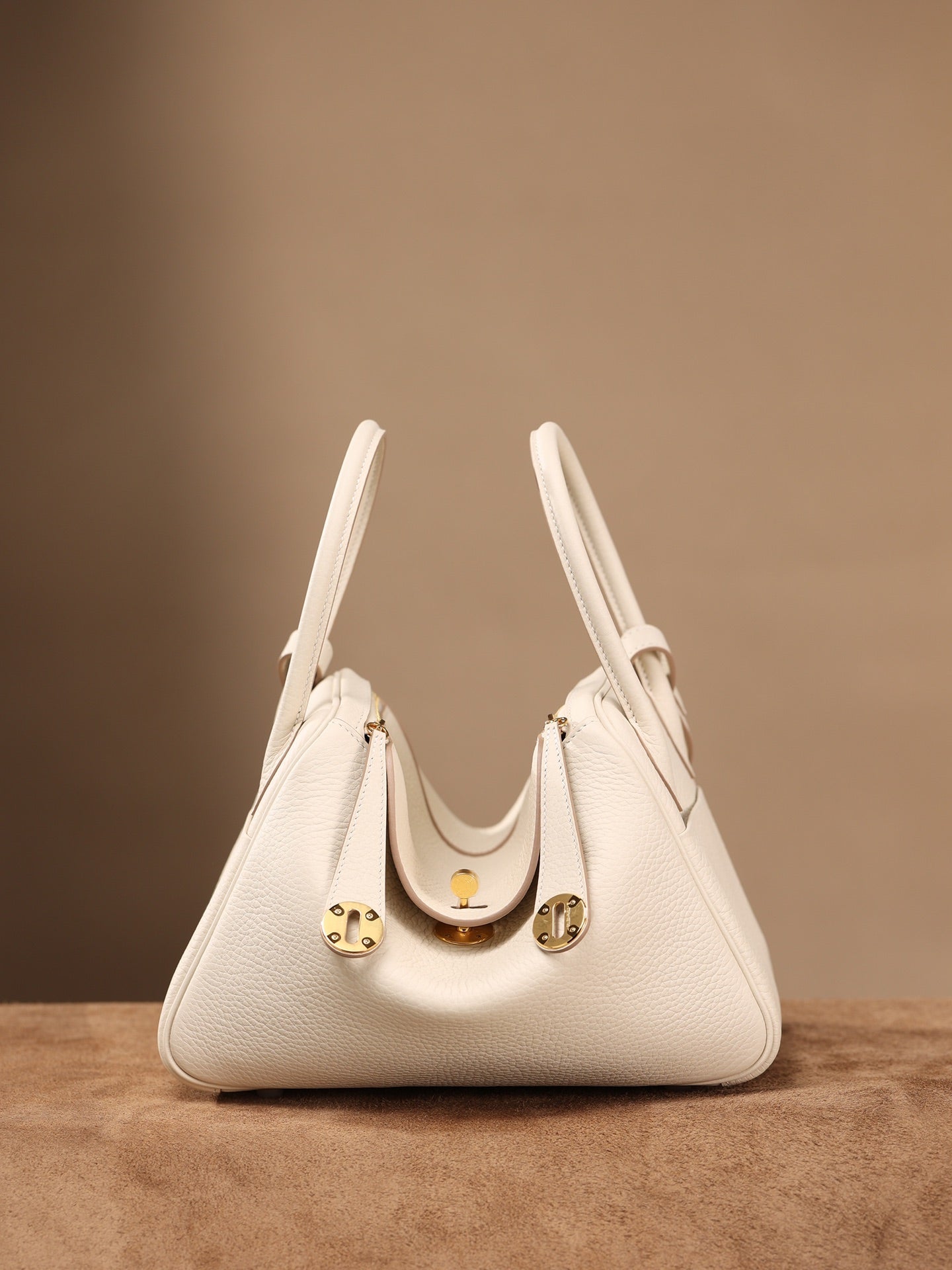 Hermès Lindy 26 Shoulder bag