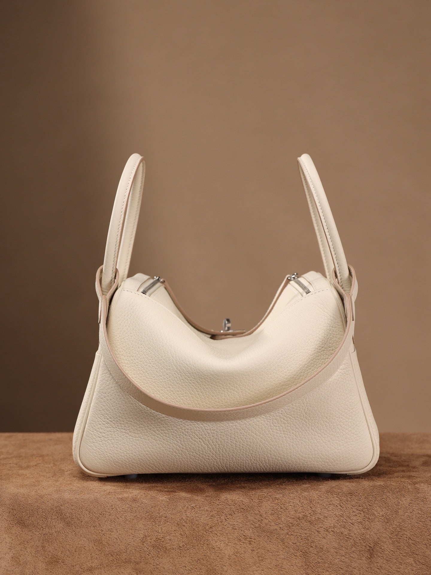 Hermès Lindy 26 Shoulder bag