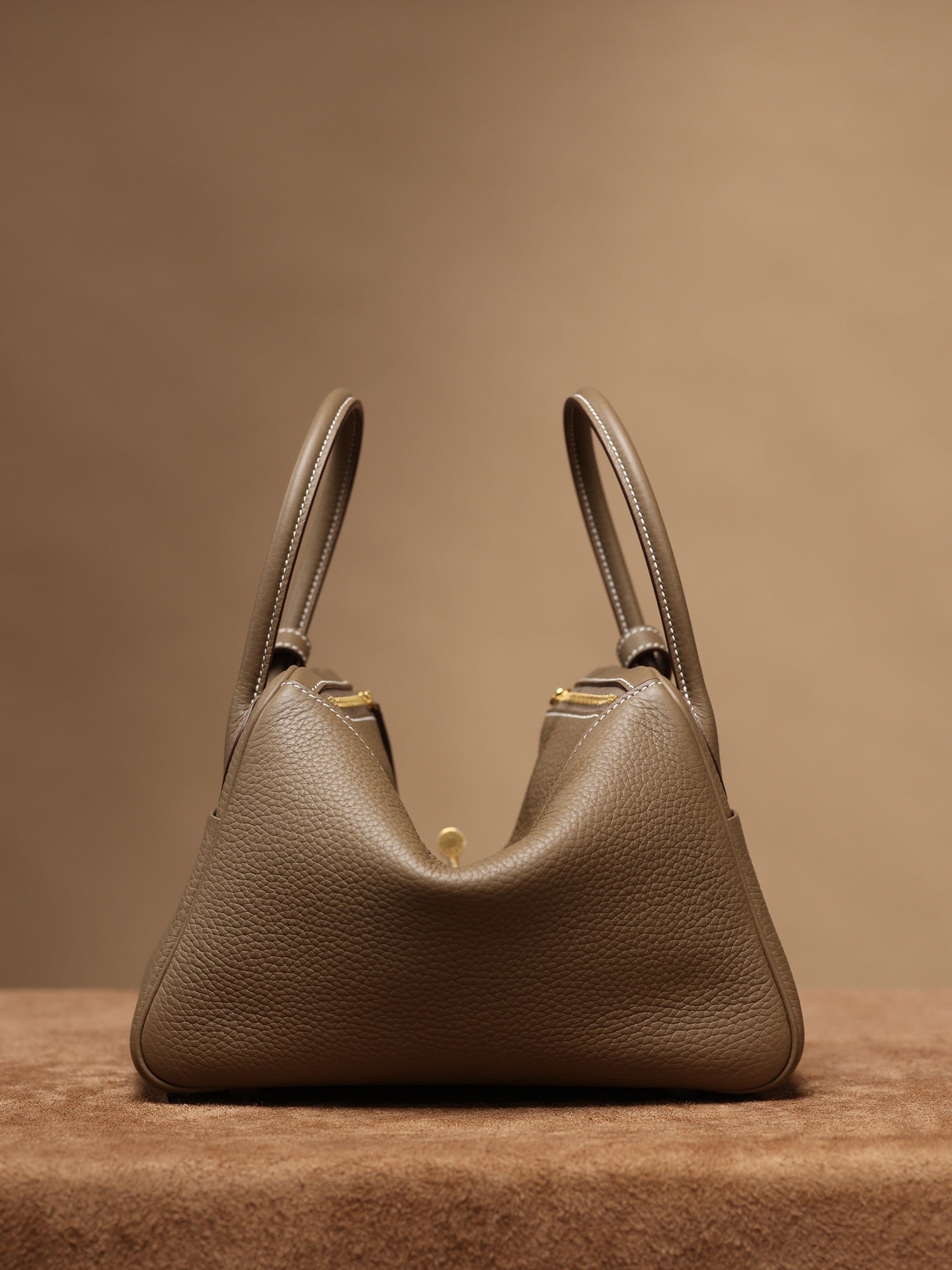 Hermès Lindy 26 Shoulder bag