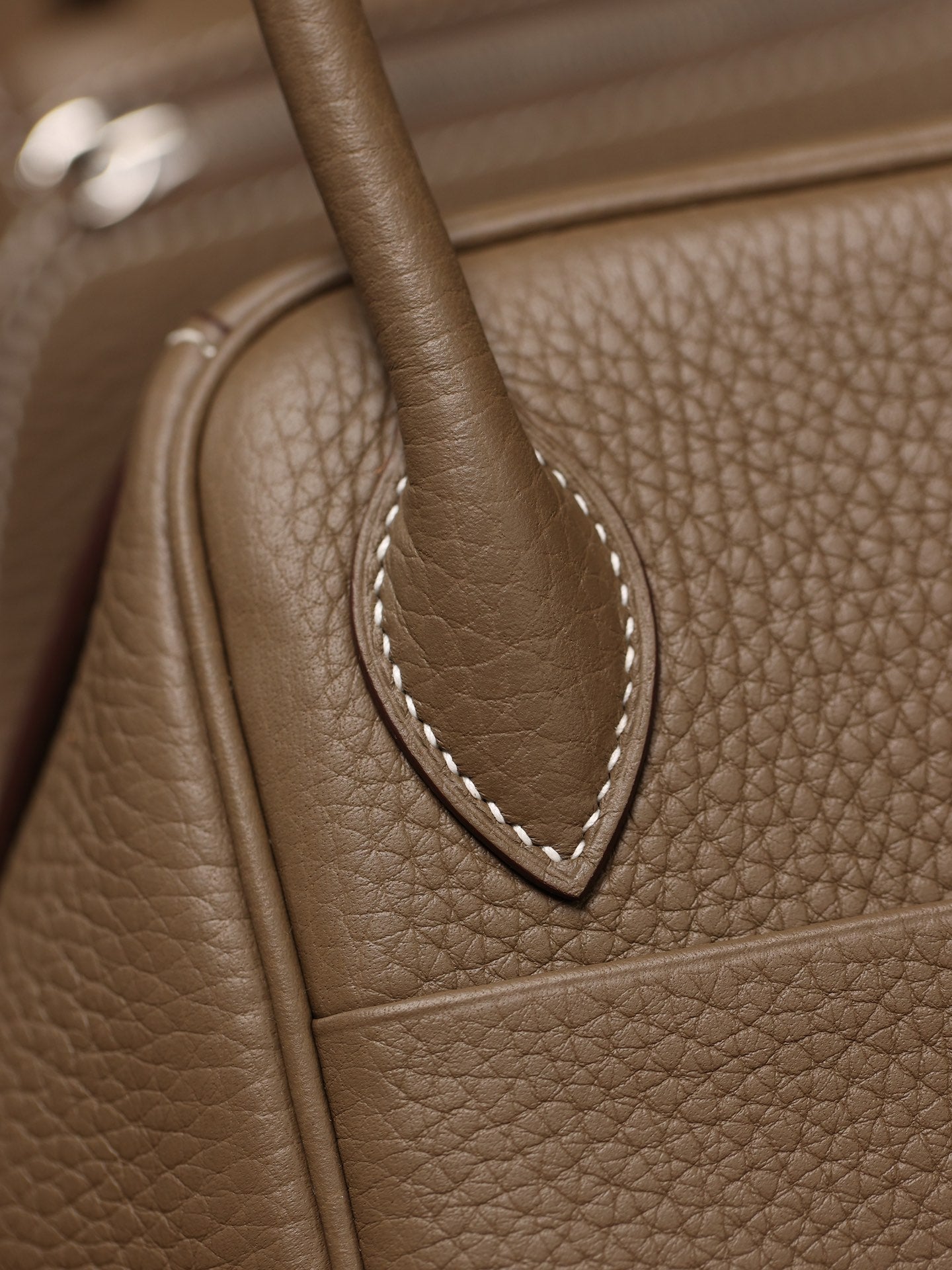 Hermès Lindy 26 Shoulder bag