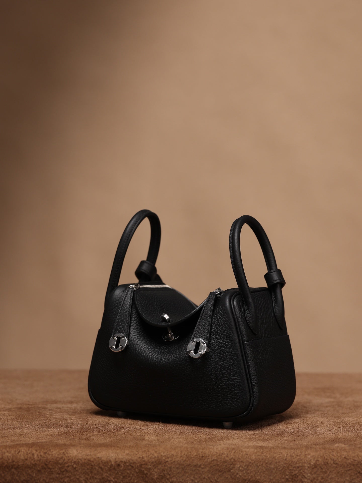Hermès Lindy Mini 19 Shoulder bag