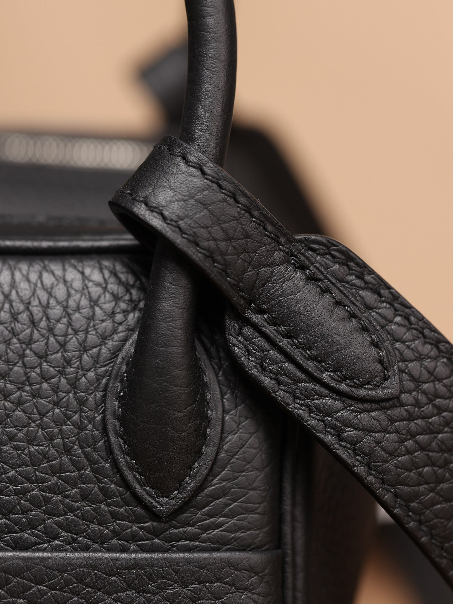 Hermès Lindy Mini 19 Shoulder bag