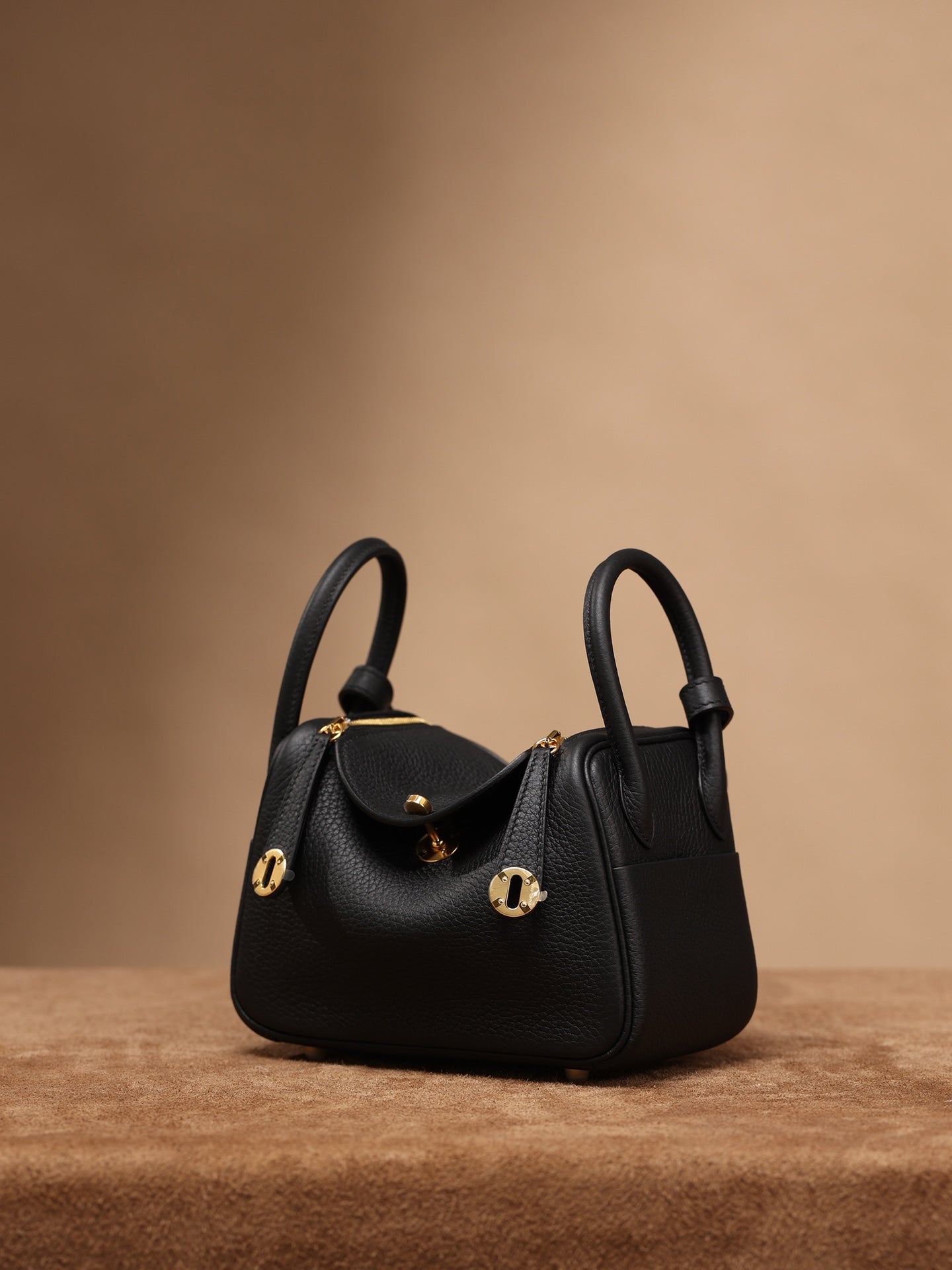 Hermès Lindy Mini 19 Shoulder bag