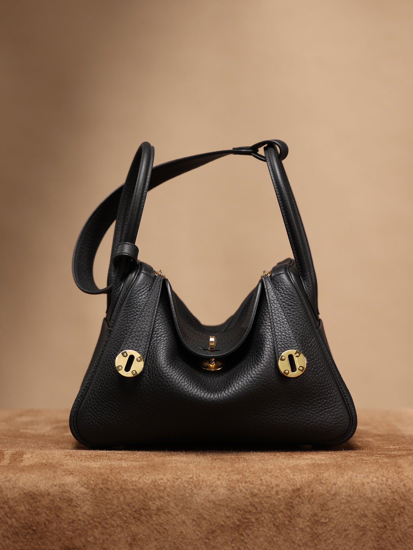 Hermès Lindy 26 Shoulder bag