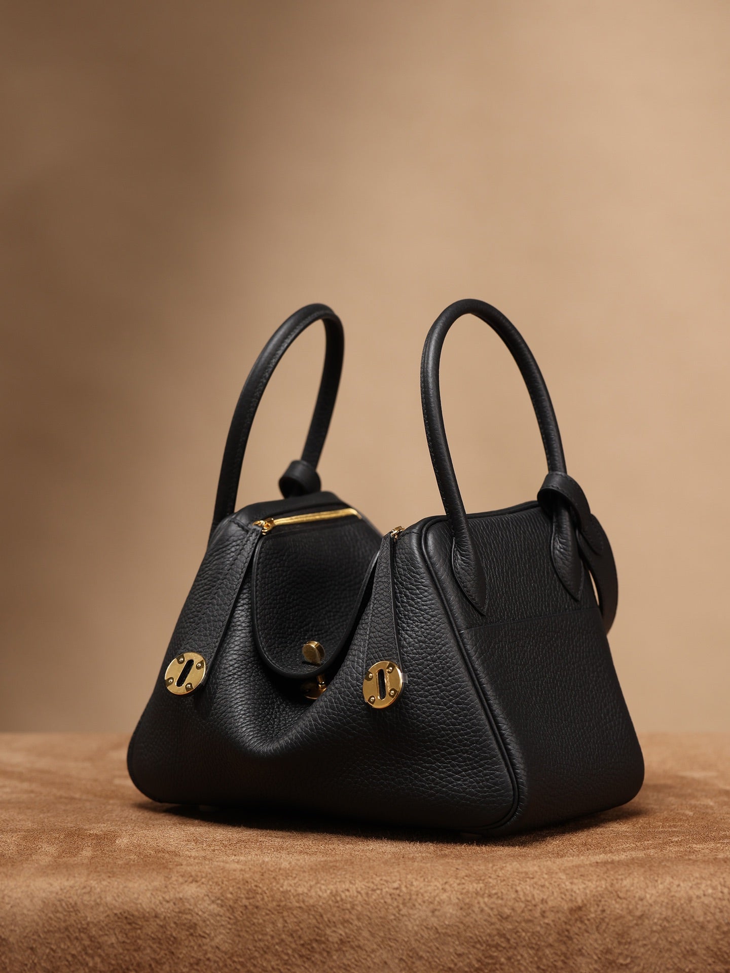 Hermès Lindy 26 Shoulder bag