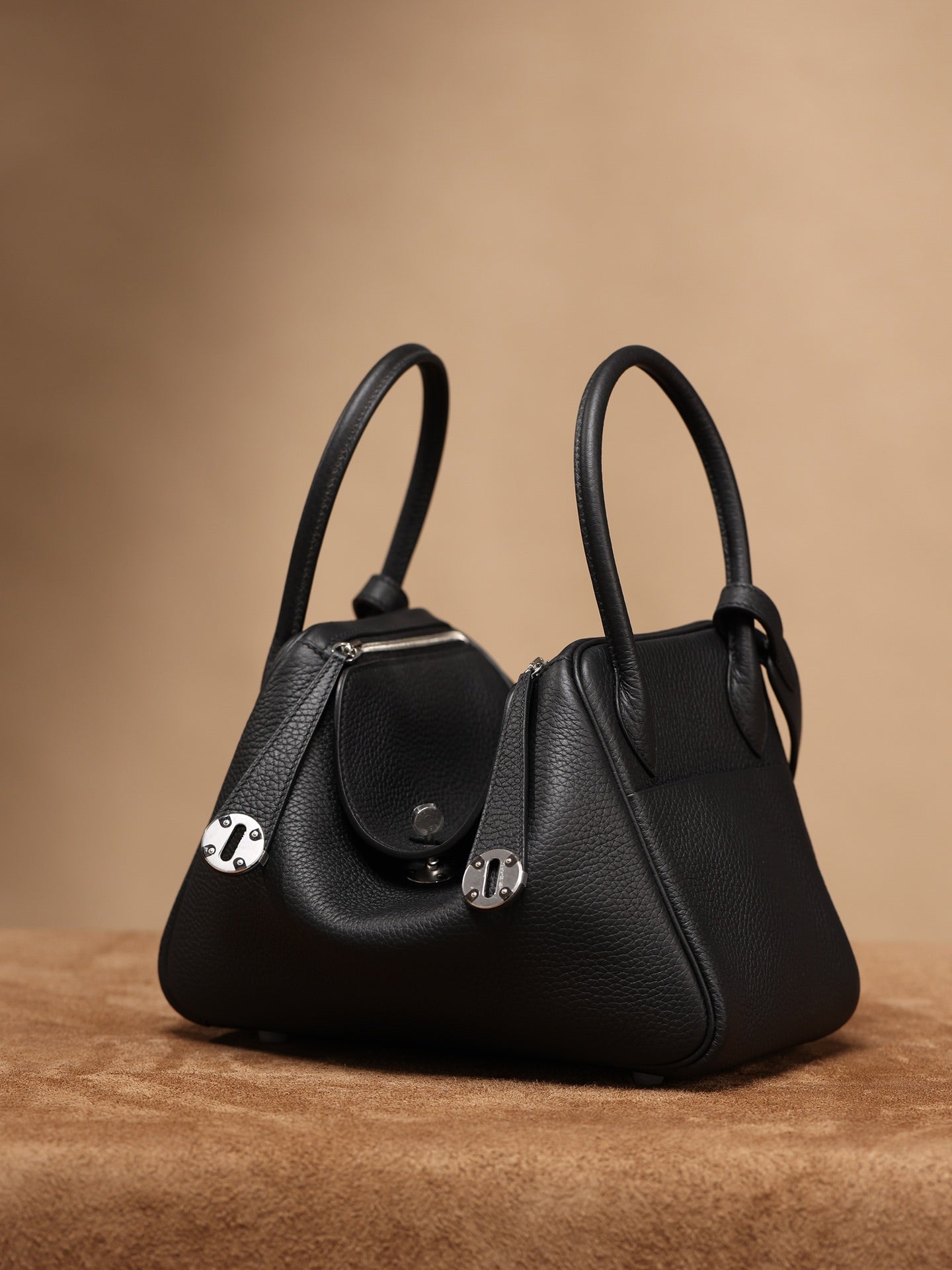 Hermès Lindy 26 Shoulder bag