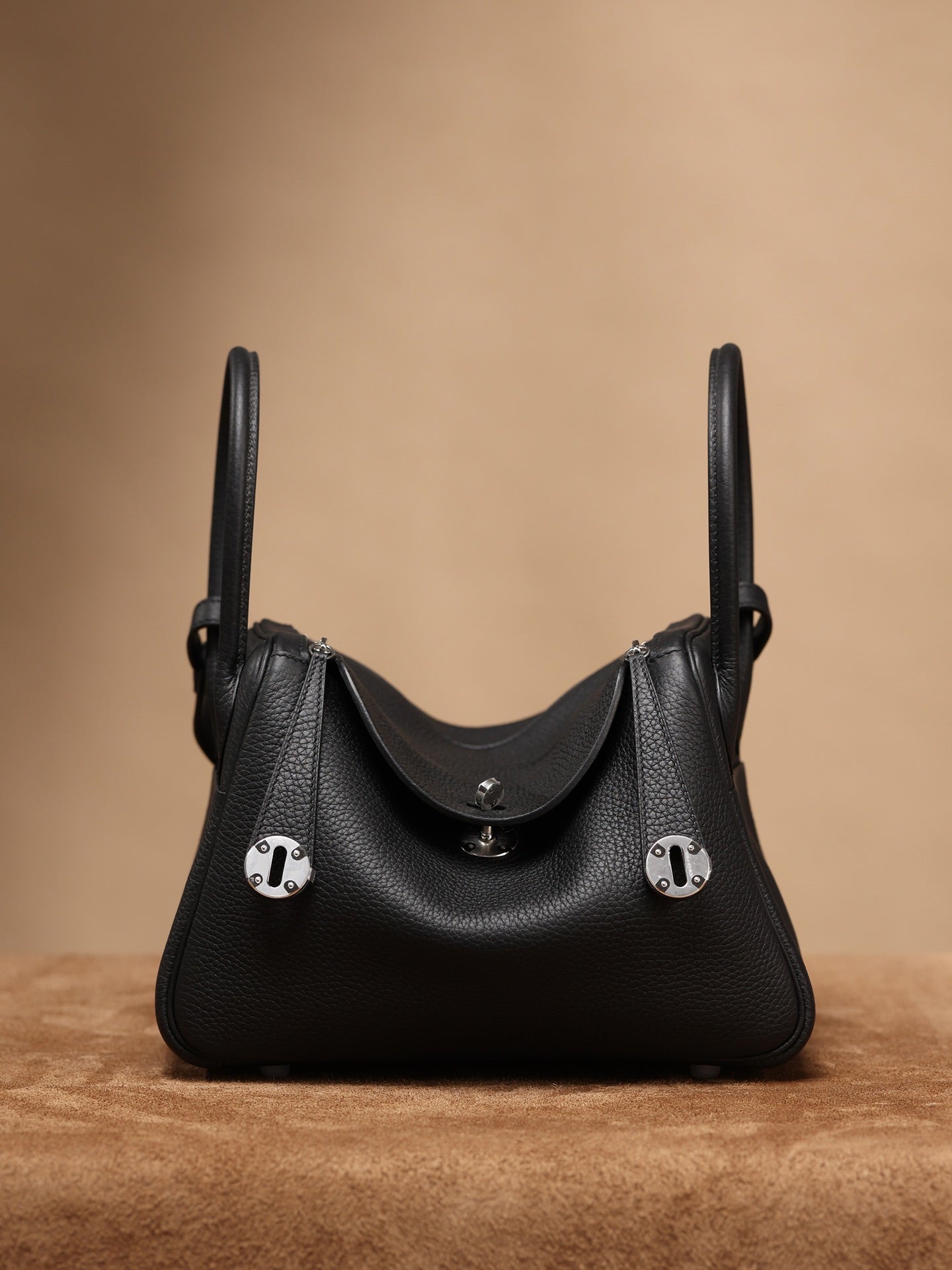 Hermès Lindy 26 Shoulder bag