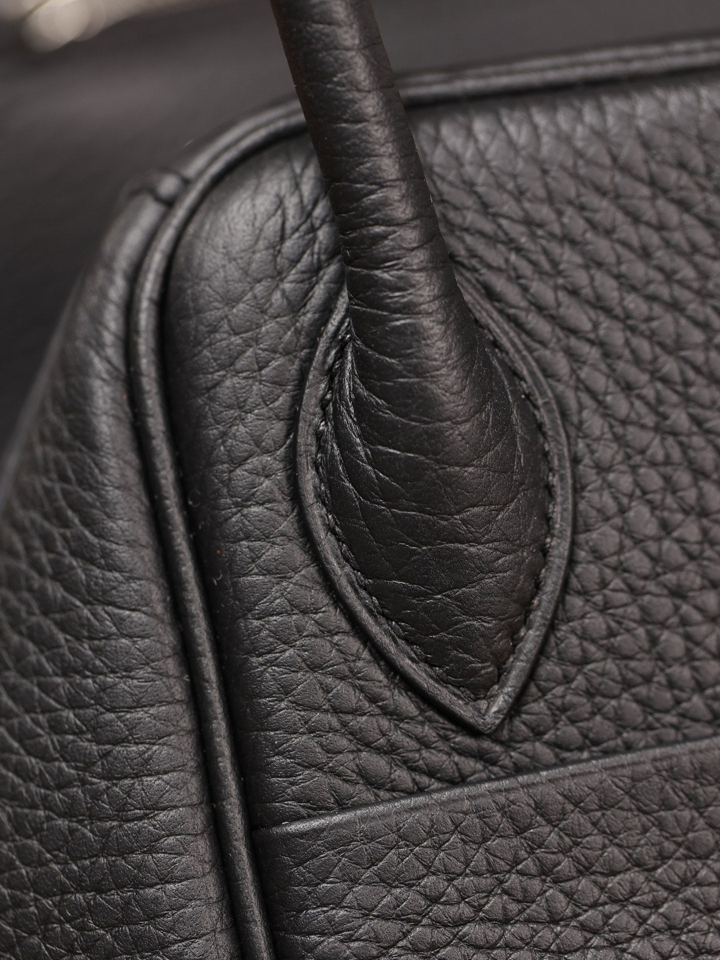 Hermès Lindy 26 Shoulder bag