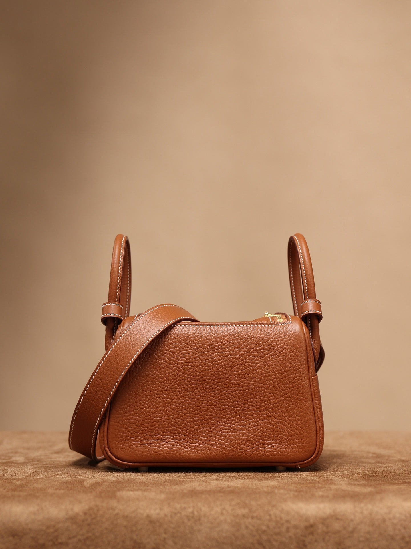 Hermès Lindy Mini 19 Shoulder bag